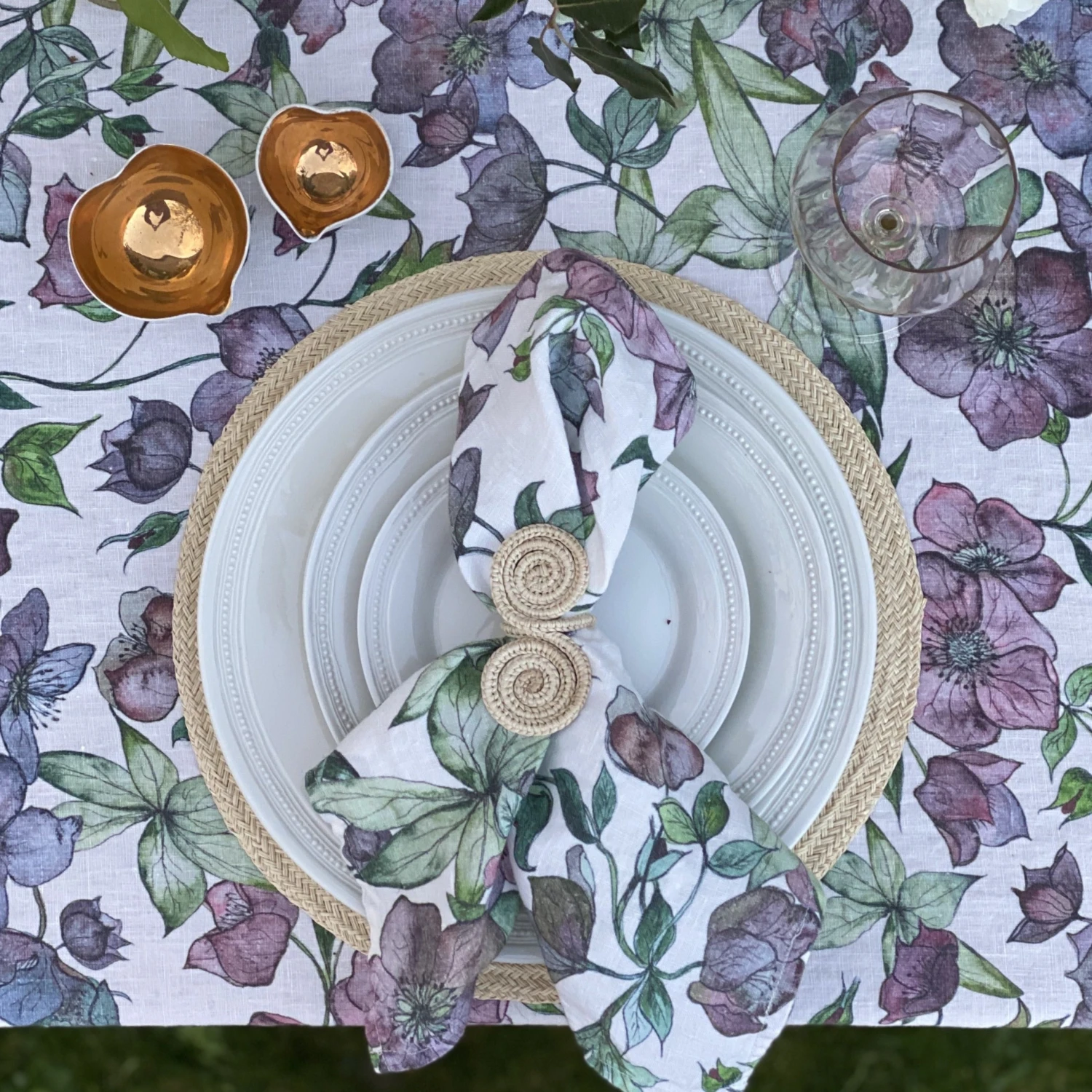 Hellebore Linen Table Cloth - Image 5