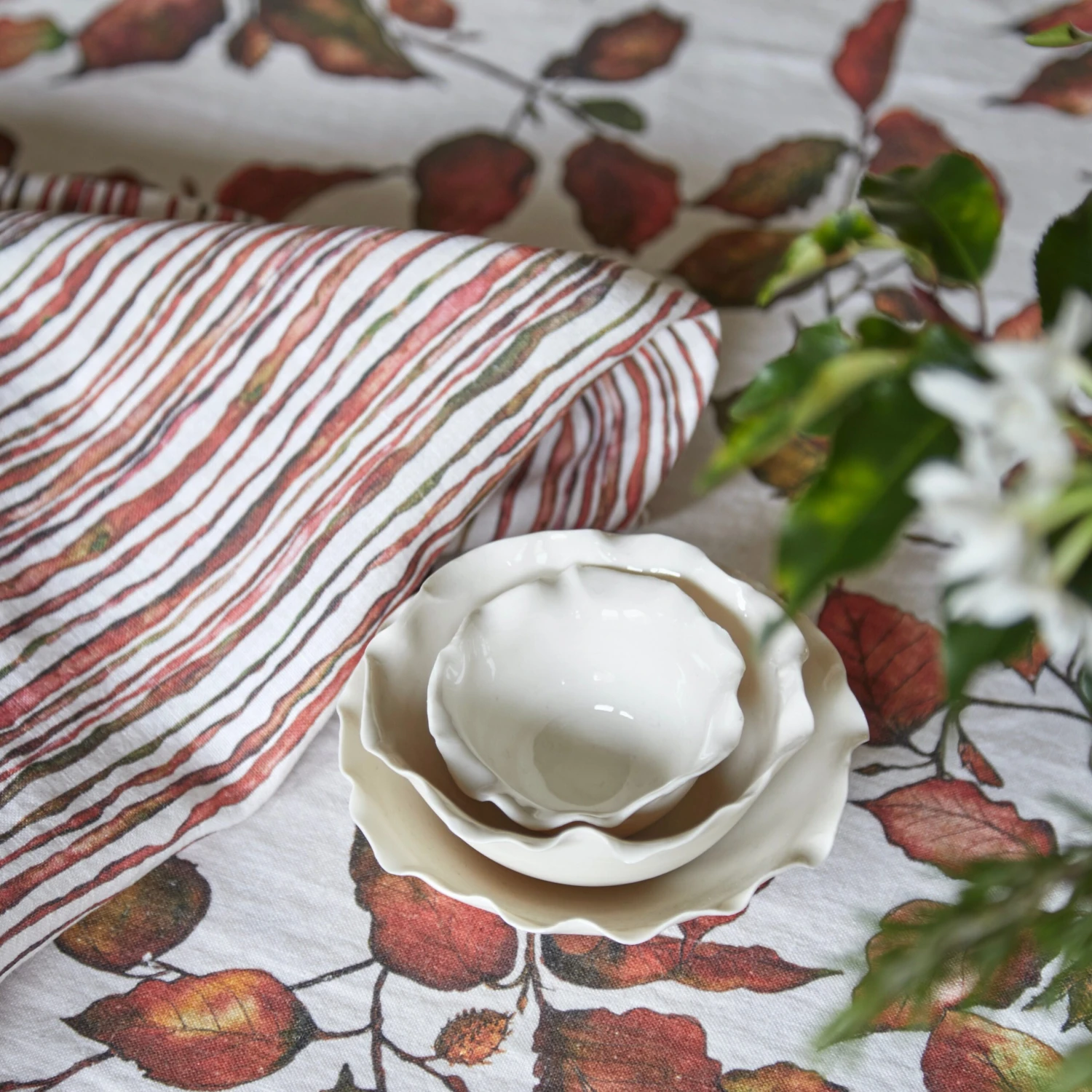 Copper Beech Linen Table Cloth - Image 3
